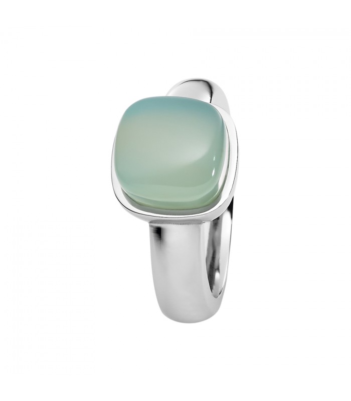 Ring with chalcedony