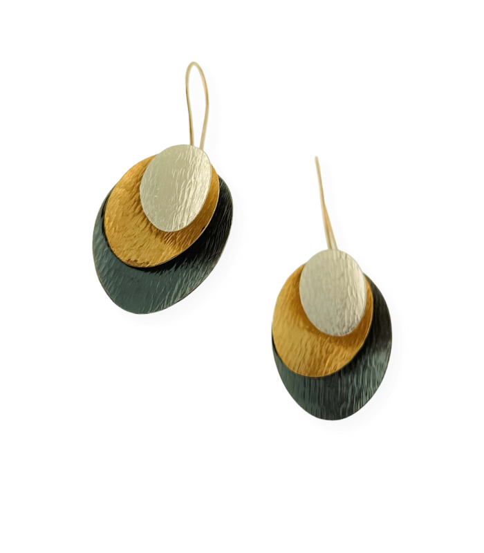 Oval Tricolor